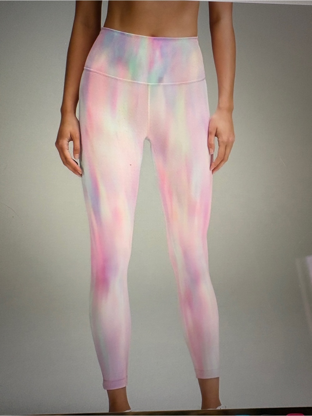 Lululemon Psychedelic Multi Wunder Under Train - 6 - like new! - Picture 6 of 6